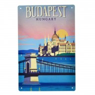 Cartel Metálico de Budapest